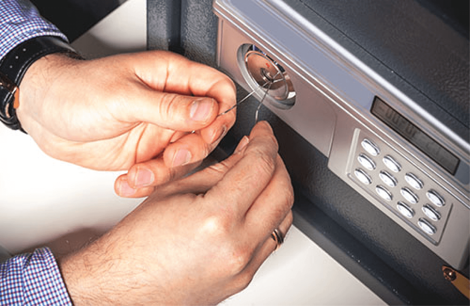Why You Should Always Hire a Certified Locksmith